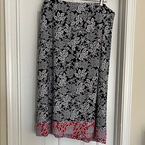 J. Jill Black and White Leaf A-Line Skirt with Red Hem Border